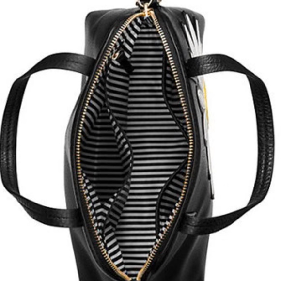 Kate Spade New York DOWN THE RABBIT HOLE DAISY APPLIQUE MAISE - Picture 2 of 12